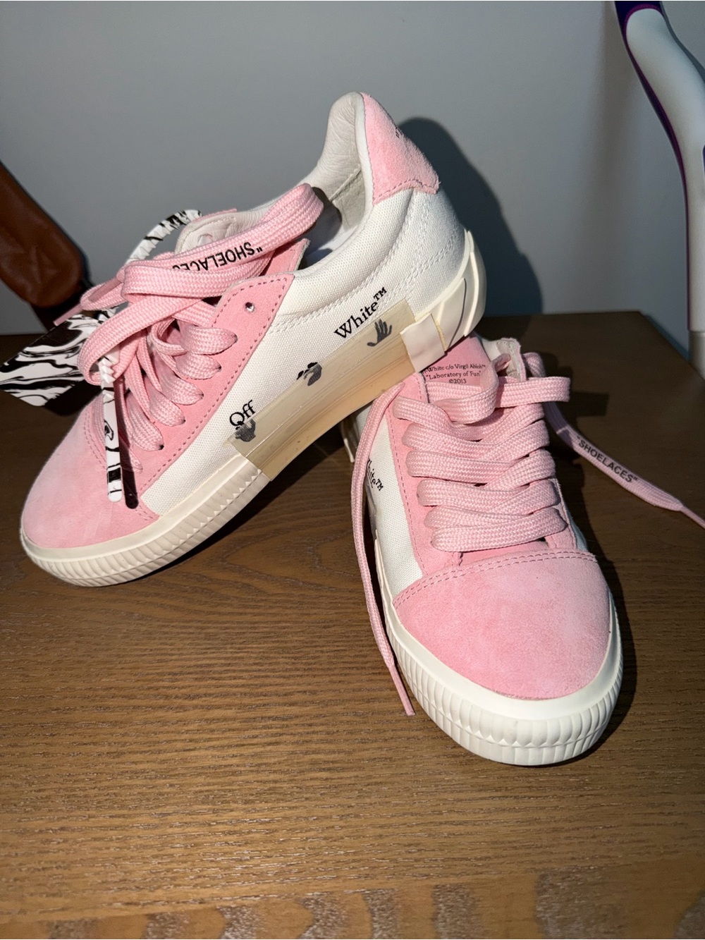 Off-White Vulcanized Low Pink White Sneakers Women’s EU 36 / US 6 NEW